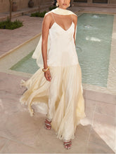 FÃa Flows Maxi Dress