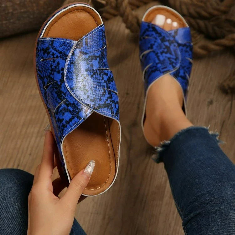 Hollow Snake Print  Wedge Fish Mouth Slippers