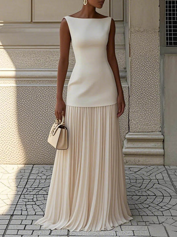 Elegant Pleated Classic Boat Neck Maxi Dress
