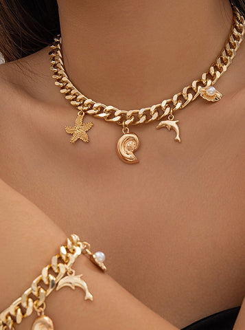 Ocean-themed Pendant Necklace