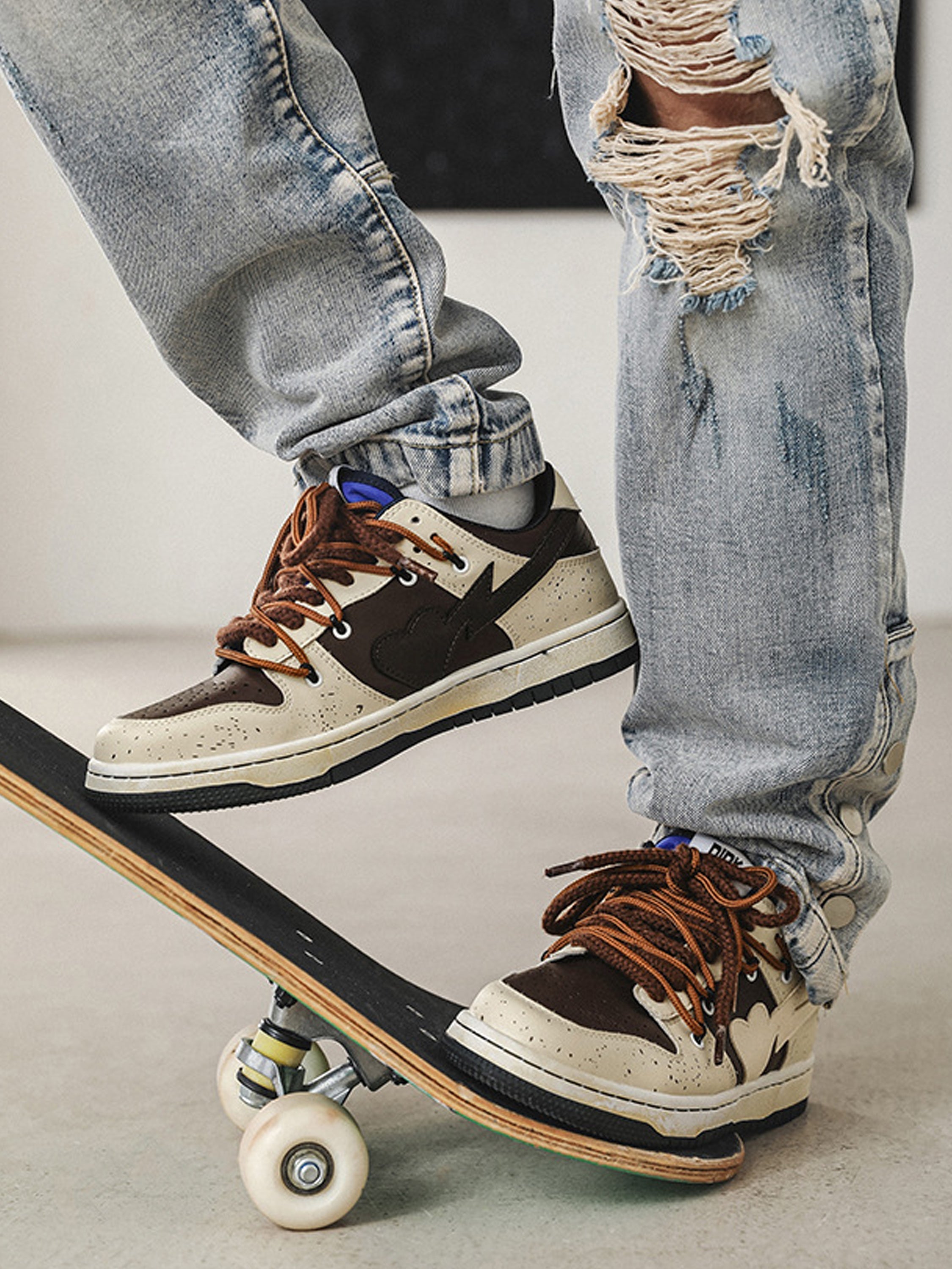 High Street Love Sneakers -