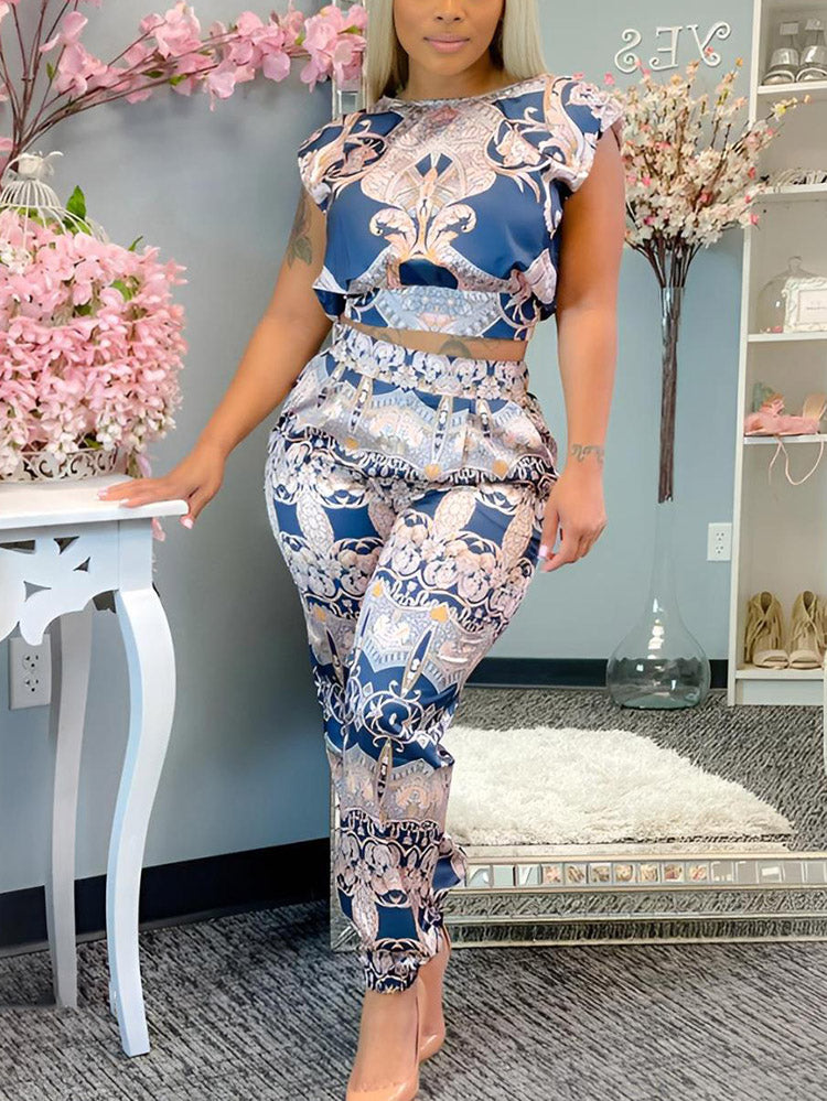 Printed Crop Top Pants Set