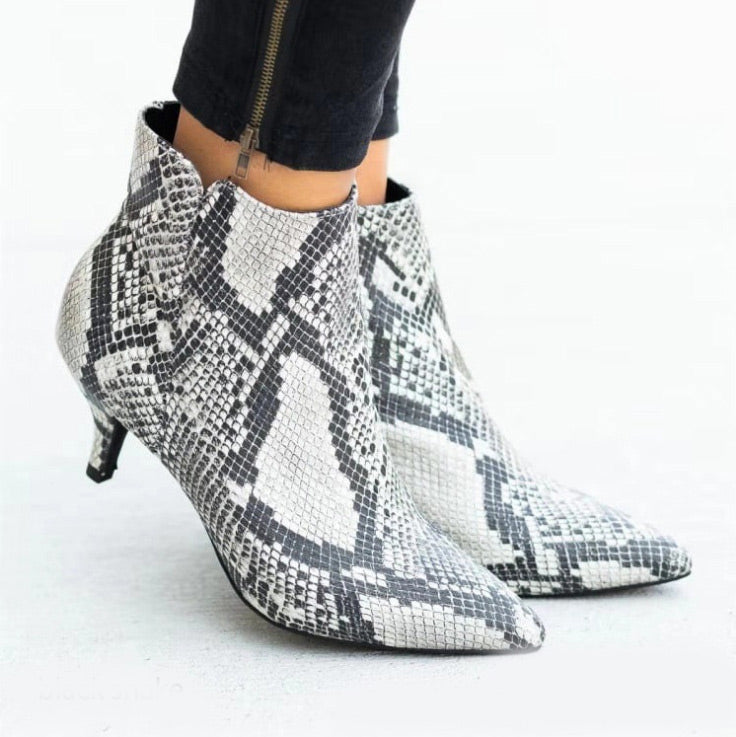 Women's Shoes Snake Print Stiletto Pointed Ankle Boots