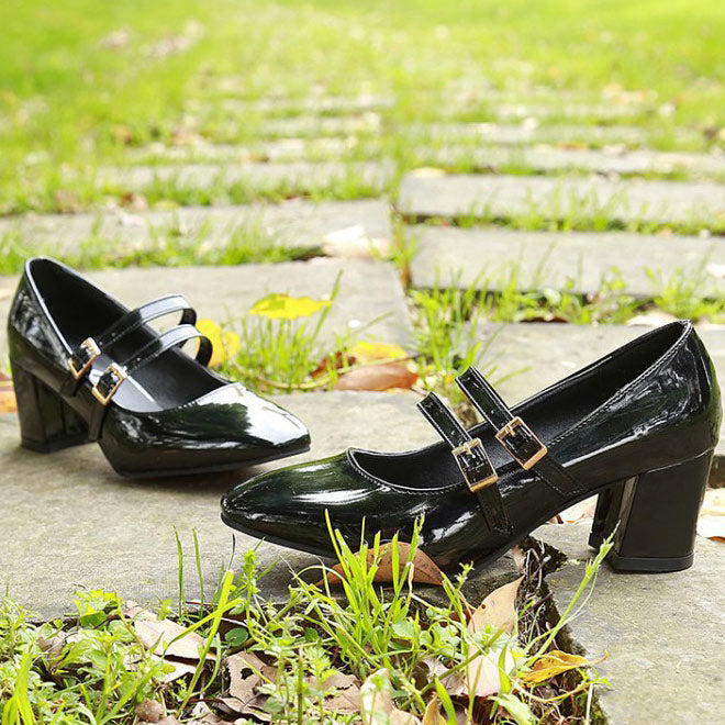 Patent Leather Low Heel Pumps With Buckle